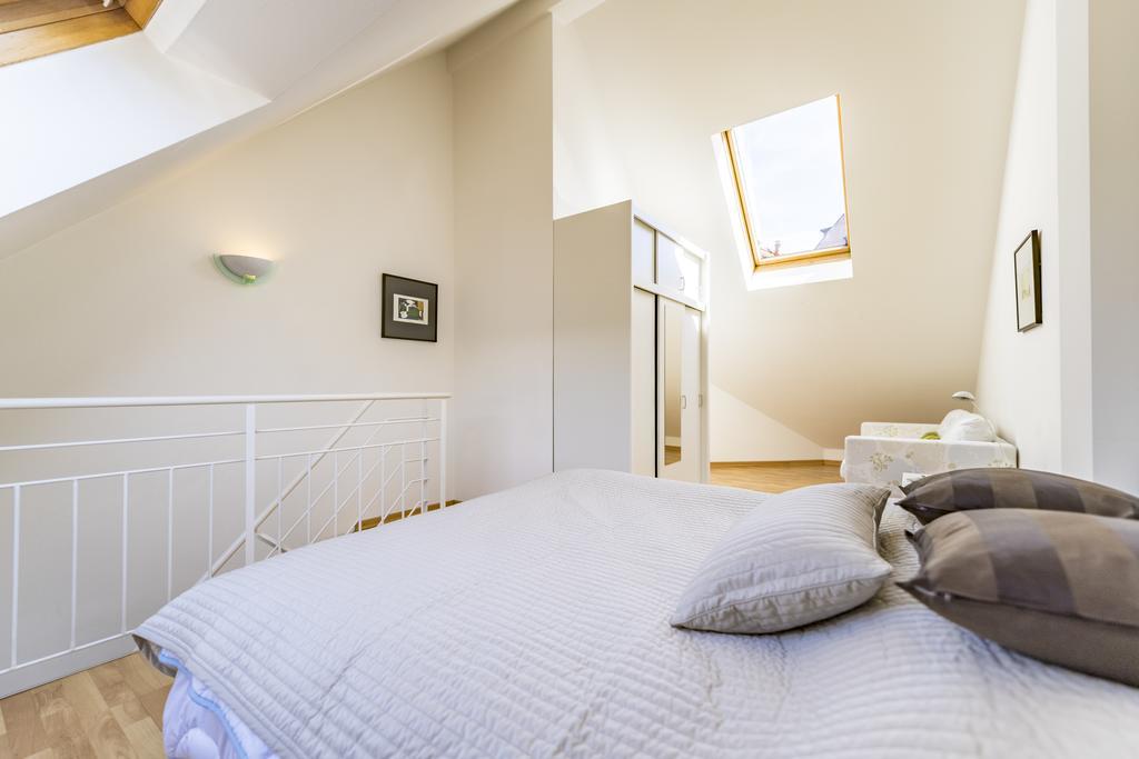 Maisonette Apartment Am Bahnhof - Adults Only Innsbruck Eksteriør bilde
