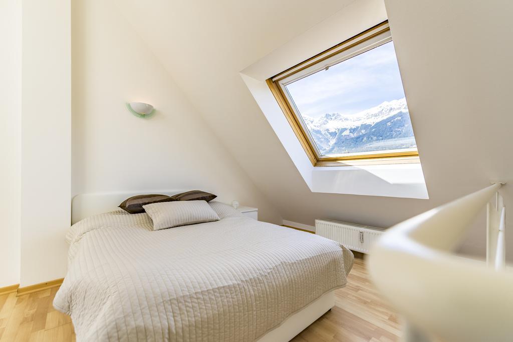 Maisonette Apartment Am Bahnhof - Adults Only Innsbruck Eksteriør bilde
