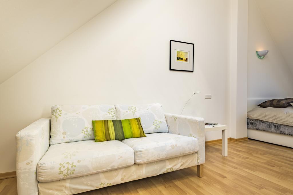 Maisonette Apartment Am Bahnhof - Adults Only Innsbruck Eksteriør bilde