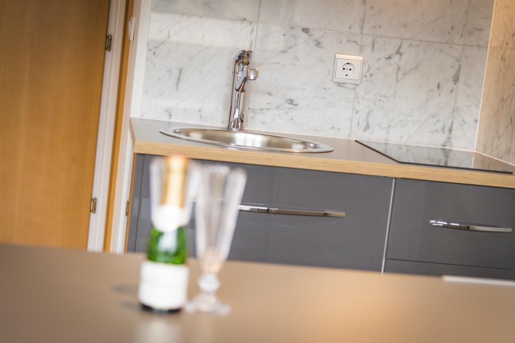 Maisonette Apartment Am Bahnhof - Adults Only Innsbruck Eksteriør bilde