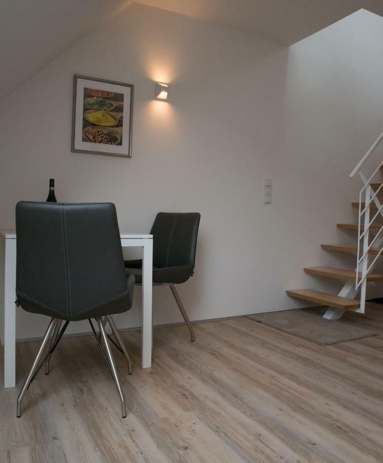 Maisonette Apartment Am Bahnhof - Adults Only Innsbruck Eksteriør bilde