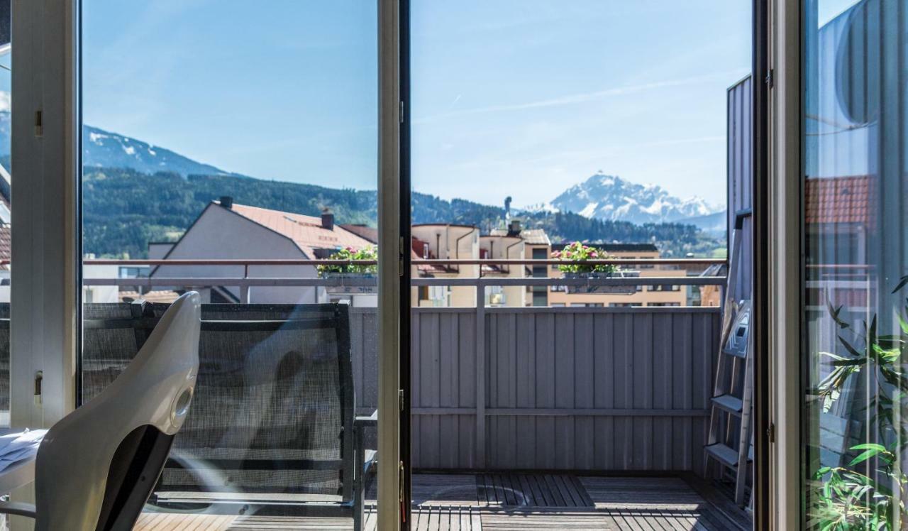 Maisonette Apartment Am Bahnhof - Adults Only Innsbruck Eksteriør bilde