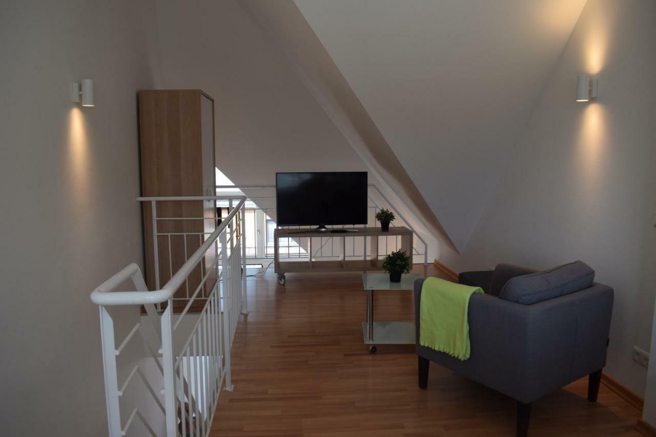Maisonette Apartment Am Bahnhof - Adults Only Innsbruck Eksteriør bilde