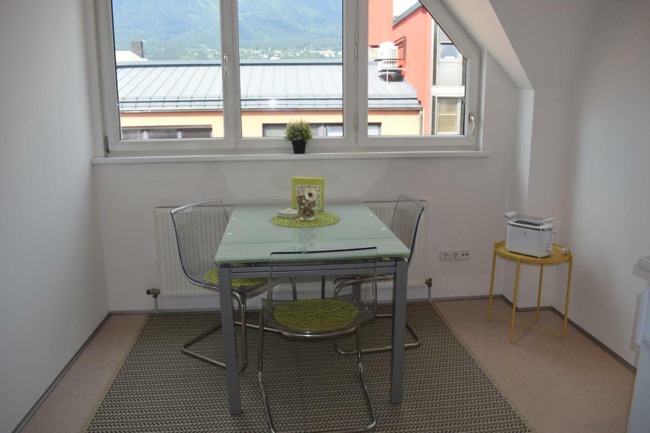 Maisonette Apartment Am Bahnhof - Adults Only Innsbruck Eksteriør bilde